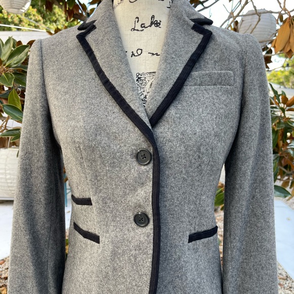 NWT J Crew Gorgeous Gray Wool Blazer with black trim - Picture 3 of 13